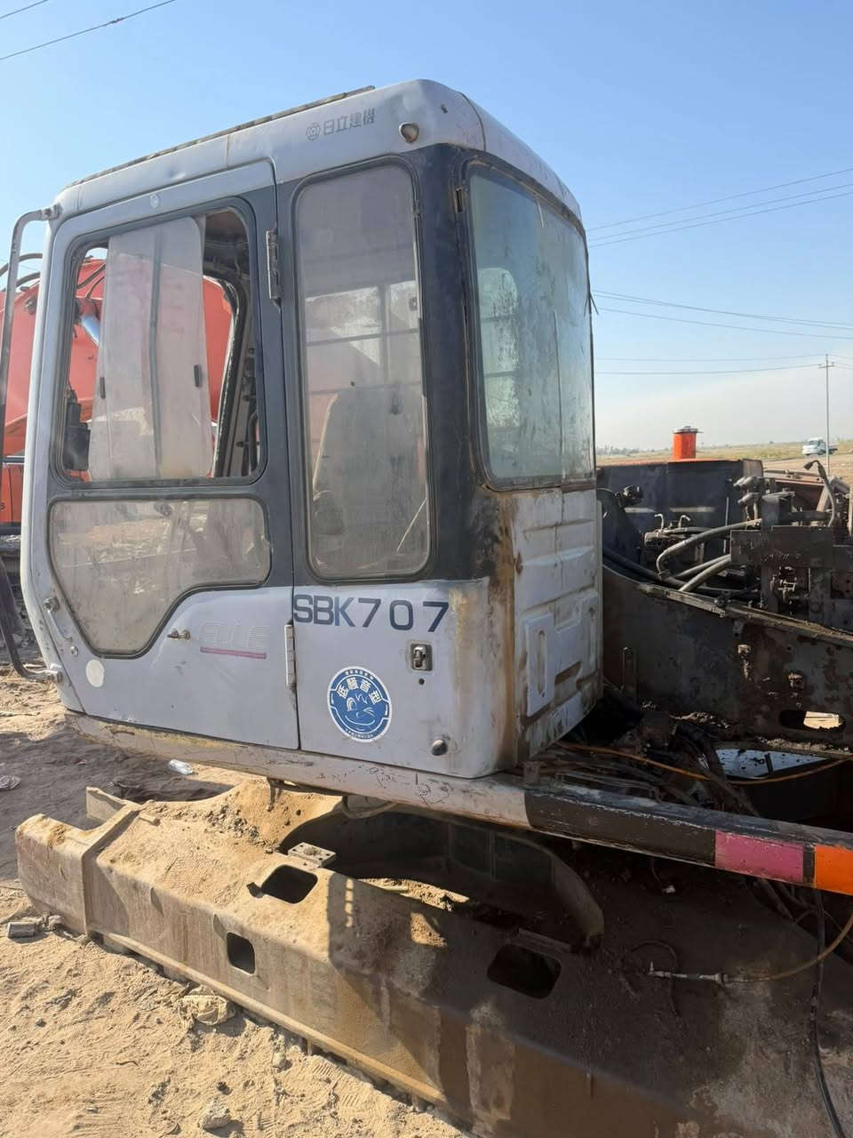 مواد حتياطيه هيتاشي للبيع التصال علأ الرقم ***********//***********

نص مكتوب في الصور:
- HITACHI