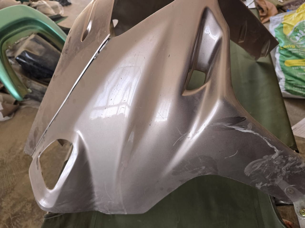 حياهم الله
يتوفر عدنا كفرات دراجه ماجستة شكل قديم بكميات كافيه كل قطعه
               Yamaha majesty  140km
تجاري مو حاويه نوعيه جيده كل قطع متوفره
وسعر مناسب 100الف 
مكان النجف الاشرف 
يوجد خدمه توصيل كل محافظات 10الف  الطلب و التواصل الاتصال/ اوتساب 
***********
