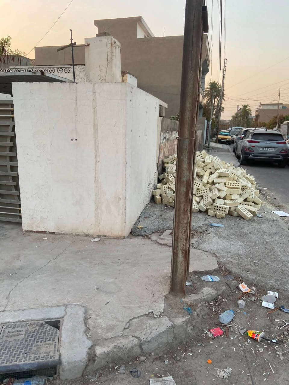 🔥 للإيجار التجاري – موقع ركن مميز في الدوره 🔥

📍 الدورة – حي المعلمين – قرب شارع المعلمين التجاري

🏢 عقار ركن بمساحة 300 م²
📐 واجهة 15 متر + نزال 20 متر
📍 موقع واضح وبارز على شارعين

⭐ موقع تجاري مميز وقريب من شارع المعلمين التجاري
🚗 مساحة كبيرة وواجهة مناسبة لمختلف الأنشطة التجارية

✅ مناسب لـ:
• مكتب أو شركة
• عيادة أو مركز خدمات
• معرض
• مخزن أو مستودع

📌 الإيجار تجاري فقط – وليس للسكن.

📞 للاستفسار عن السعر والتفاصيل 
***********
