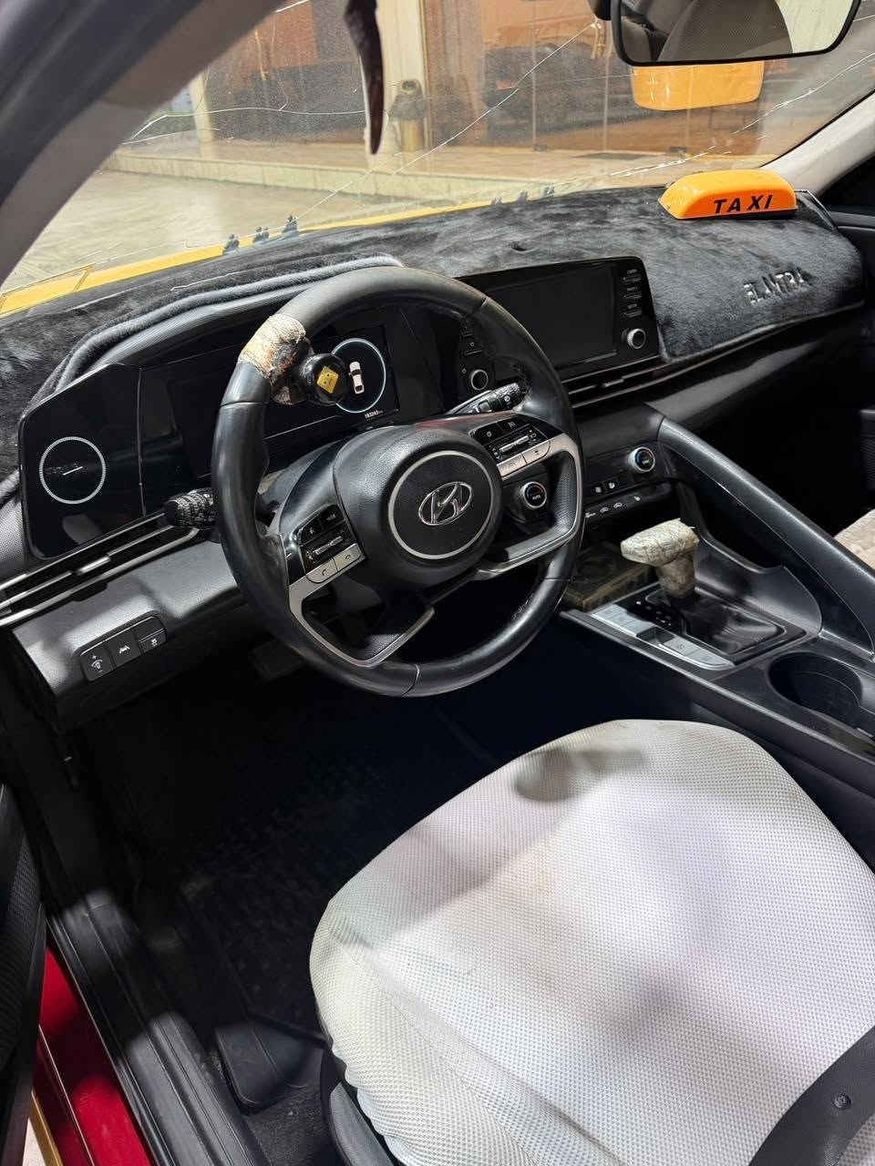 🚘 للبيع النتره موديل 2021 وارد أمريكي 🇺🇸
🔹 رقم بغداد
🔹 مكينة 2000 DOHC
🔹 حادثة قفص وجنطة، موضحة بالصور
🔹 شاشة
🔹 حساسات أمامية وخلفية
🔹 تحكمات ستيرن
🔹 بصمة
🔹 هيئة كاملة
🔹 السيارة فول مواصفات
💰  140 ورقة وبيها مجال
📍 بغداد – الحرية
📞 ***********
الشراي يتصل وبي خير، ويدلل 🌹
