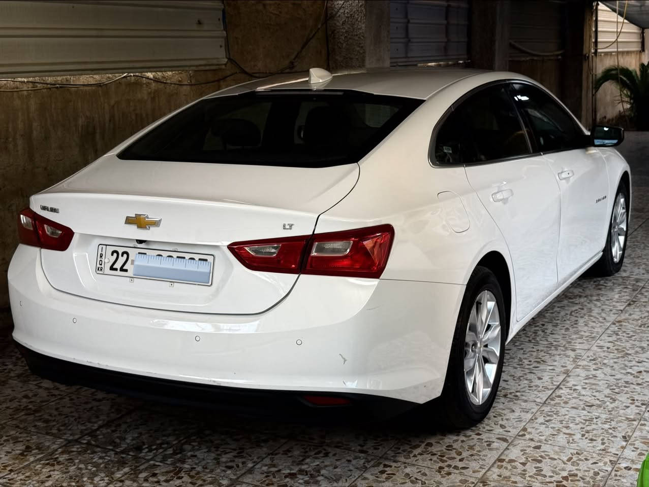 ماليبو 2024 LT - وارد امريكي
رقم اربيل بأسمي
مكينة 1.5L توربو
ماشية 69.000 كم 
المواصفات 
بصمة تشغيل عن بعد
كرسي السائق كهرباء 
رادار امامي وتوقف ذاتي
حساسات خلفية
تحديد المسار
ويل كب كروم 18
تدفئة كشنات 
تحكمات ستيرن + مثبت سرعة
مانع انزلاق - اوتو ستوب
كاميرا خلفية 
تبريد قطعتين - هاند بريك بصمة

حادث السياره صبغ جاملغ وباب جهة اليمين بدون دواخل بچم كبس لغد شاصي مكفولات مكانين بارد وسونار واضح  ايرباك برده فقط راجع سستم 

سعر السياره : 12.500  125 ورقه وبيها مجال لشراي
للاستفسار:  ***********
مكاني بغداد حي الجامعه
