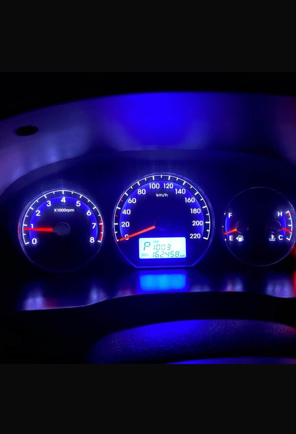 السلام عليكم سنتافيه للبيع مديل 2010خليجي رقم اربيل 
داخل مخمل 
سويج 
فتحه سقف 
حساسات 
محرك سته سلندر
ملاحضه :فقط تكحيل كارت 
مكاني بغداد جميله 
السعر 145
هـ***********
