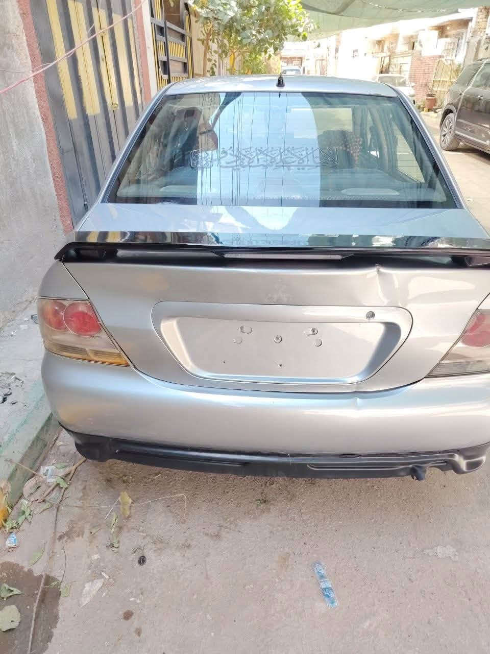 لانسر بومة 11 • نضيفة • زعفرانية