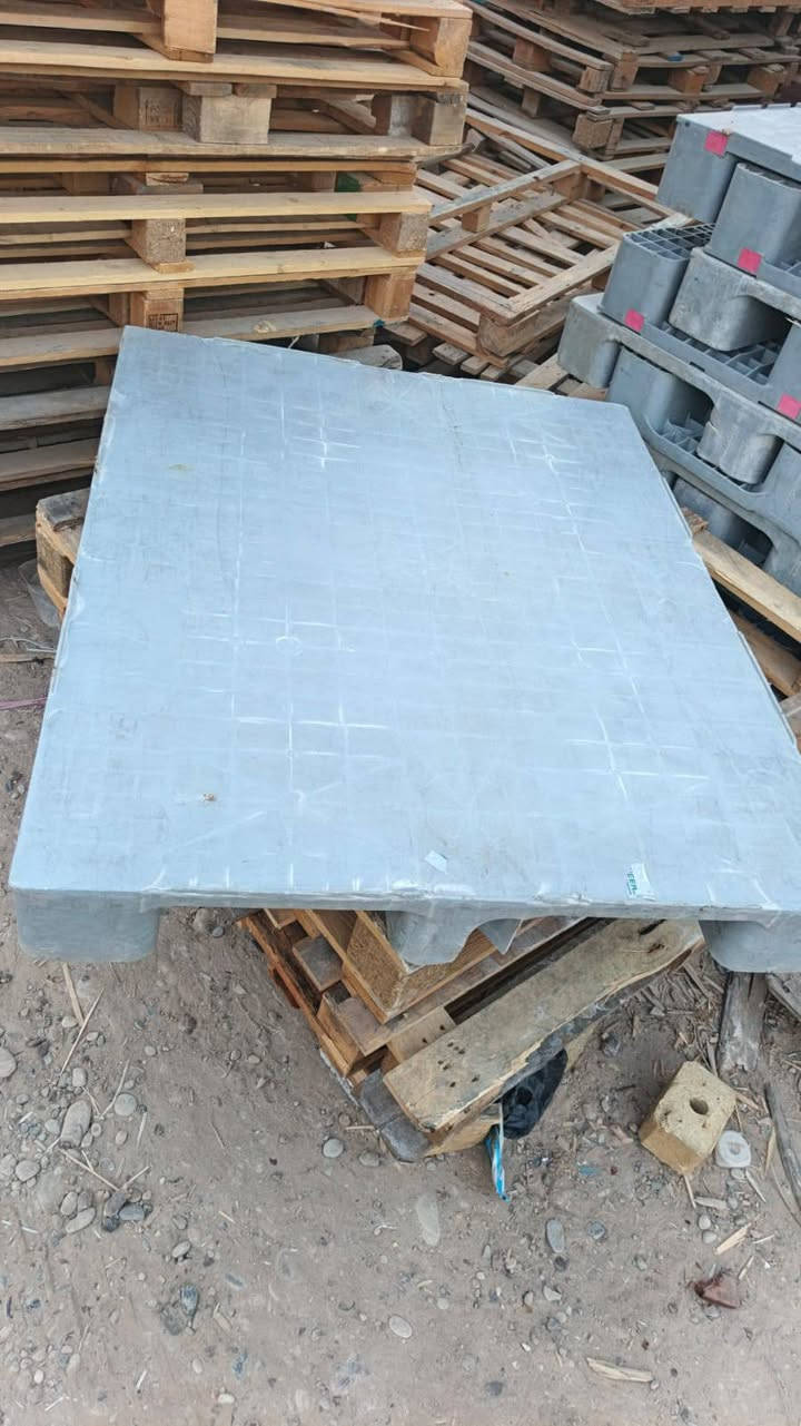 السلام عليكم سكيب بلاستك ١٢٠/١٠٠ ثقيل سعر القطعه ٢٠ بغداد الكمالية ***********
