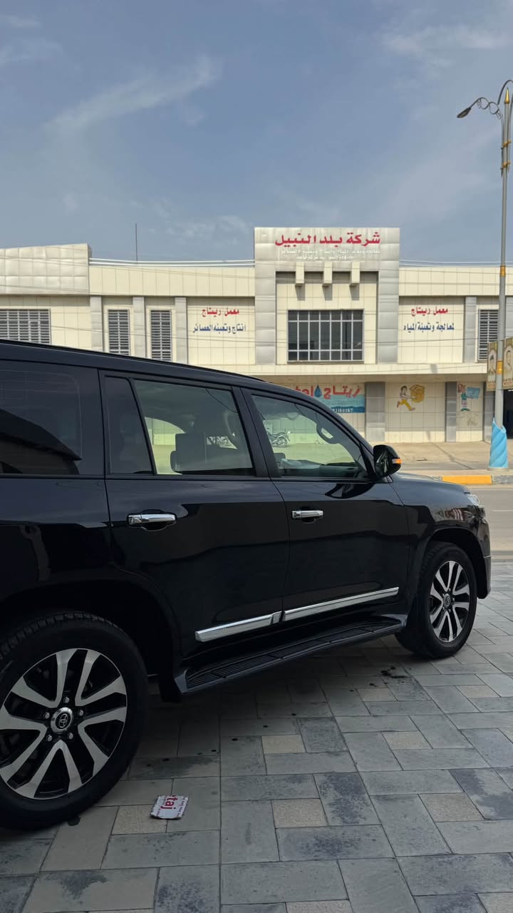 لاندكروزر • ٢٠١٩ • فئة عليا