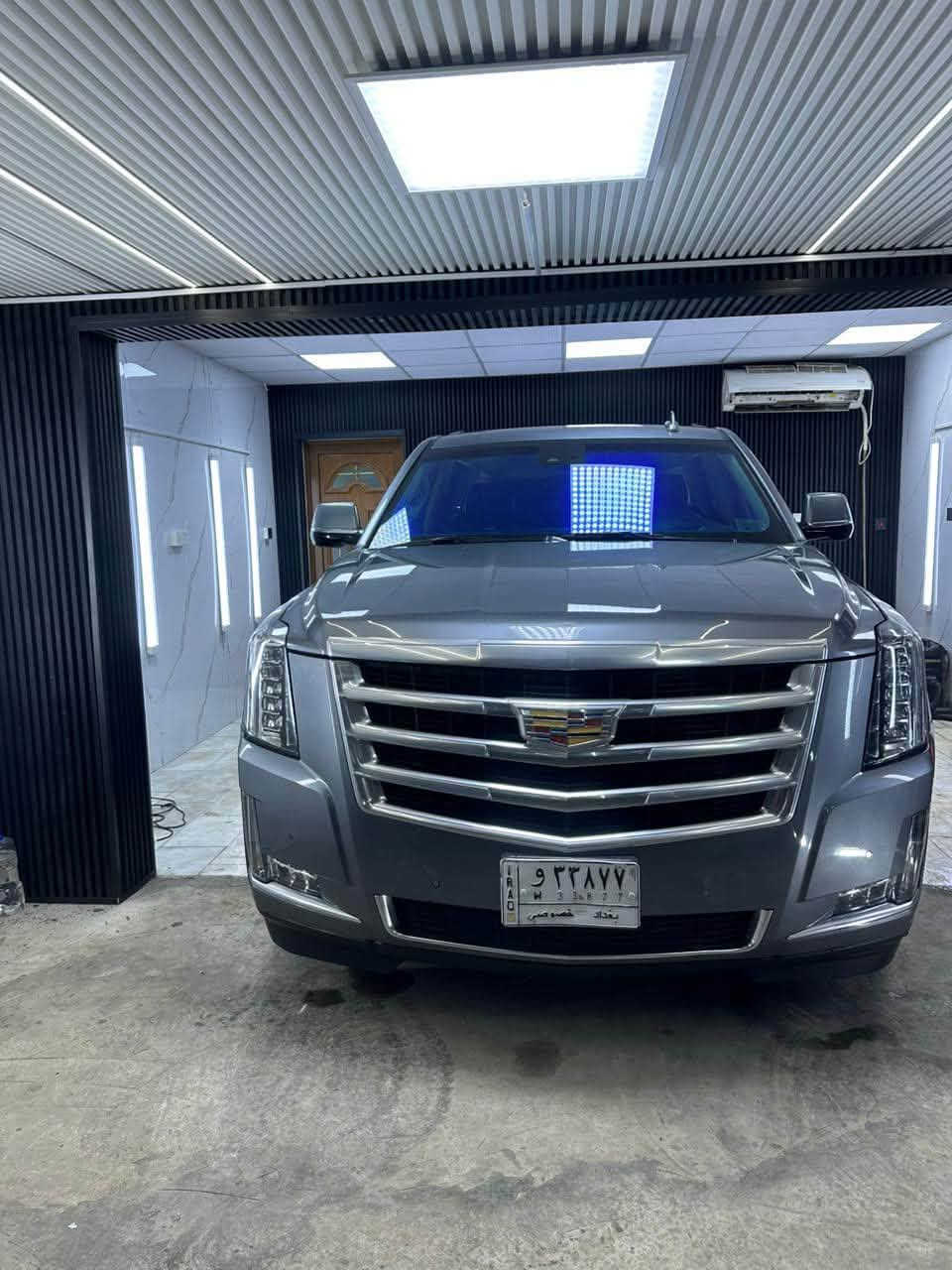 كاديلاك إسكاليد • ٢٠١٨ • ممشى ١٥٥ ألف كم