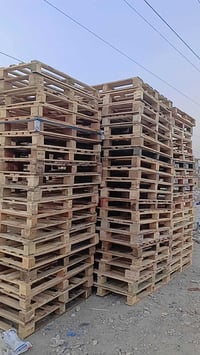 سكيب 120 في 100 العدد 100 نضيف ما بيه اي كسر السعر 5 الف بغداد 0770771...