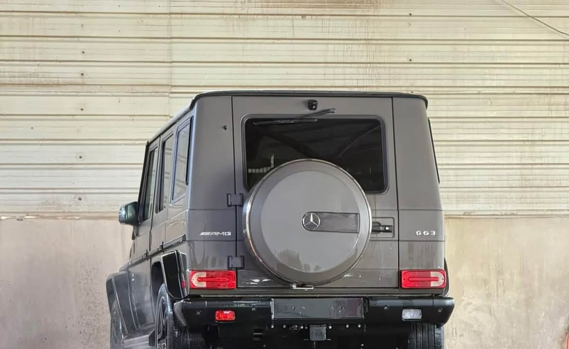جي AMG G63 • ٢٠١٧ • ٦٤٠٠٠ ميل