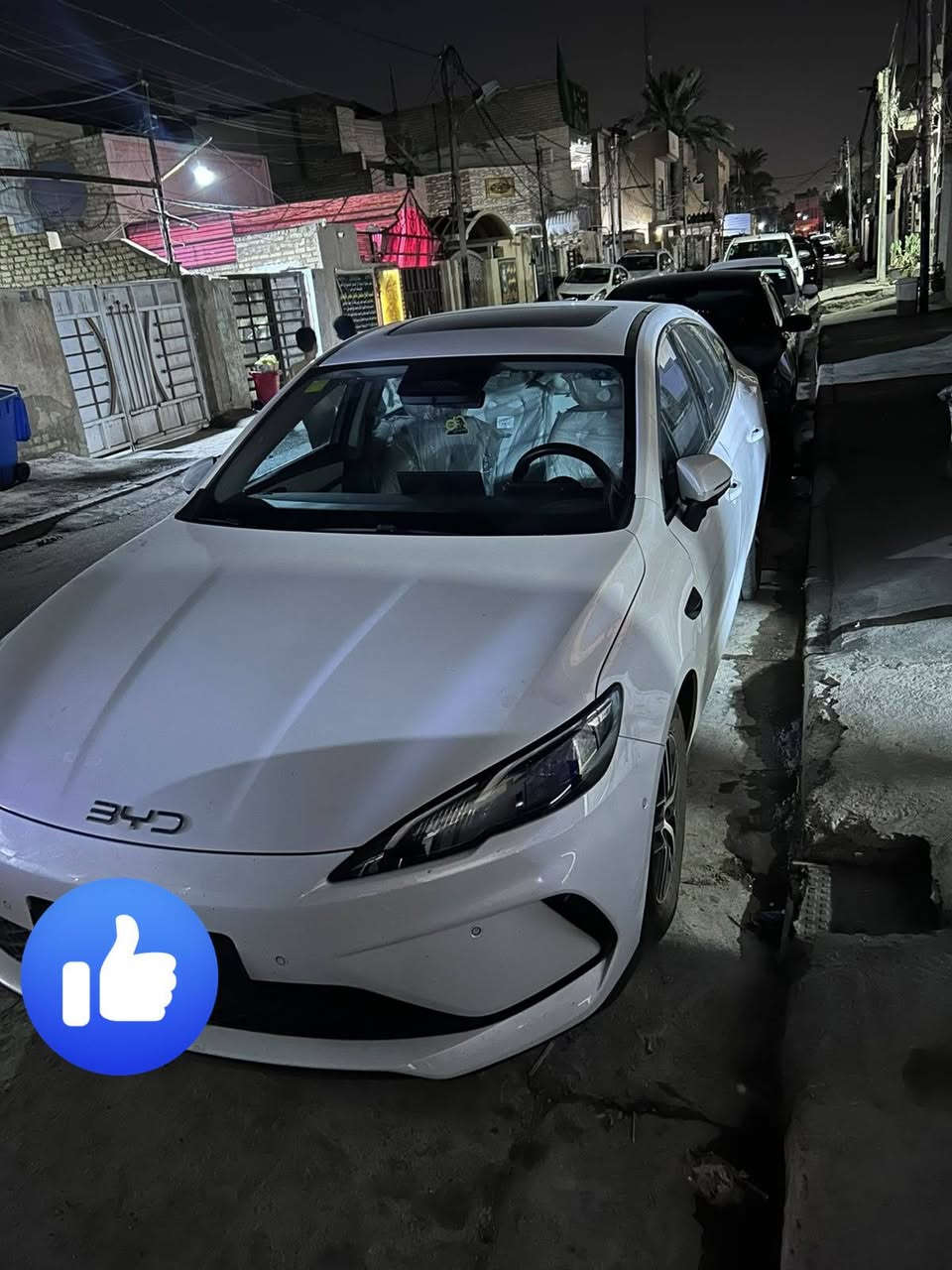 سلام عليكم سيارة للبيع 
BYD SEAL 5   الفول مواصفات 
مواصفات كاميرات 13 كامرة
حساسات 
قيادة ذاتية 
بطارية تمشيك 55 كيلو 
سيارة كلين مكفولة 
ماشية سيارة 17 الف 
السعر 24٫500 بيهة مجال بسيط
***********
