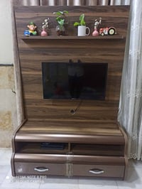 ميز شاشة • تركي • بحالة جديدة