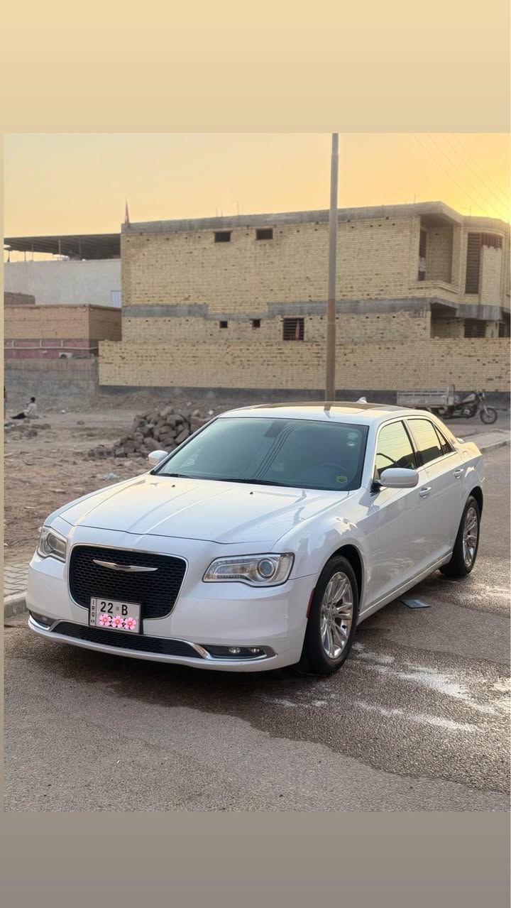 السلام عليكم

للبيع كرايسلر اوباما موديل ٢٠١٩ كندي 🇨🇦 كلين
🔢 رقم أربيل 📋 هزة وفحص جديدة
🛡️ ((مكفولة كفااااالة عامة حتى الدعاميات البلاديات))
📏 ماشية 70 ميل  
💎 مواصفات السيارة:🔹 بانوراما 🌤️
🔹 كراسي جلد أصلي🔹 كراسي كهرباء 2
🔹 تدفئة كشنات 🔹شاشة كبيرة🔹كار بلي
🔹 ويل مكسيكي الاصلي مو تجاري مع تخم تايرات جديد
🔹 كاميرا 🎥. وباقي المواصفات الأساسية للسيارة.                
🔹 كير مكينه اكسل كفاله ع وضع شركه ((شرط))
💰السعر: 290 وبيه مجال

📍مكان السيارة: البصره

📞 للاتصال: ***********

🤍 بالتوفيق للجميع القرنة, البصرة
