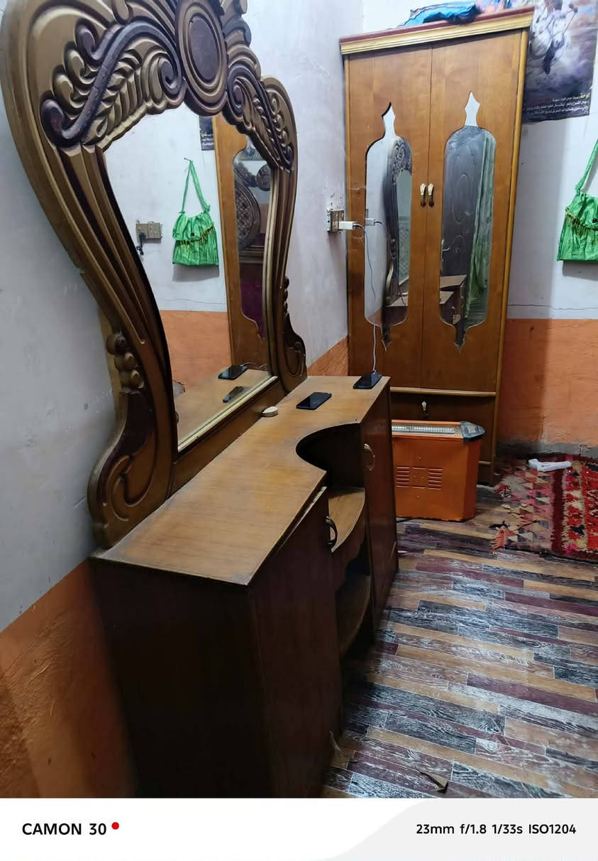 غرفت النوم سعر ب 600 وبيه مجال متوازي على بيعته هذاه رقم *********** بي وتساب

نص مكتوب في الصور:
- CAMON 30 23mm f/1.8 1/33s ISO2391
- CAMON 30  23mm f/1.8 1/33s ISO1204
- CAMON 30 • 23mm f/1.8 1/25s ISO2174
- CAMON 30 23mm f/1.8 1/33s ISO2740
- CAMON 30
- 23mm f/1.8 1/33s ISO2375
