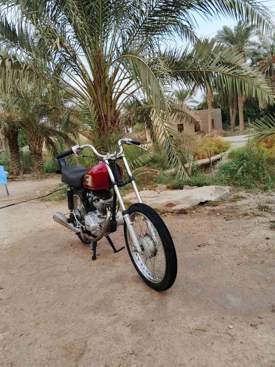 سلام عليكم دراجه لبيع نامه شلامجه    كامله مكينه انتنس مفتوحه ولفات مانقصها شي
كلك كلك كلك السعر 450وبيها مجال قليل مكاني سوق شيوخ ***********بي واتساب  مو شراي اطلع كبل

