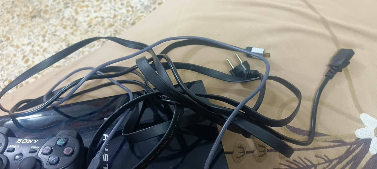 بلي 3 للبيع نضيف مهكر مفتوح مره من 2019 نضيف مكان نجف سعر 130 بي مجال قليل سعر رخيص تواصل *********** مستعجل
