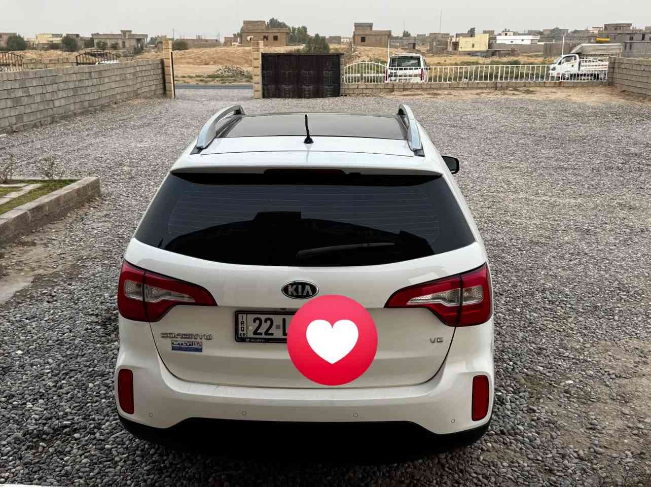 السلام عليكم سيرنتو 13 للبيع فقط محرك 6 فول مواصفات بيها ضرر صفحه اليمين مبدل التكمه وجاملغ خلفي مثل ماموضح بل صوره محرك كير شرط سنويه جديده شرط التحويل طخم تايرات جديد تبريد ثلج /سعر السياره 120 وبي مجال @إشارة
مكان السياره معرض صلاح الدين 
للستفسار على الرقم ***********
