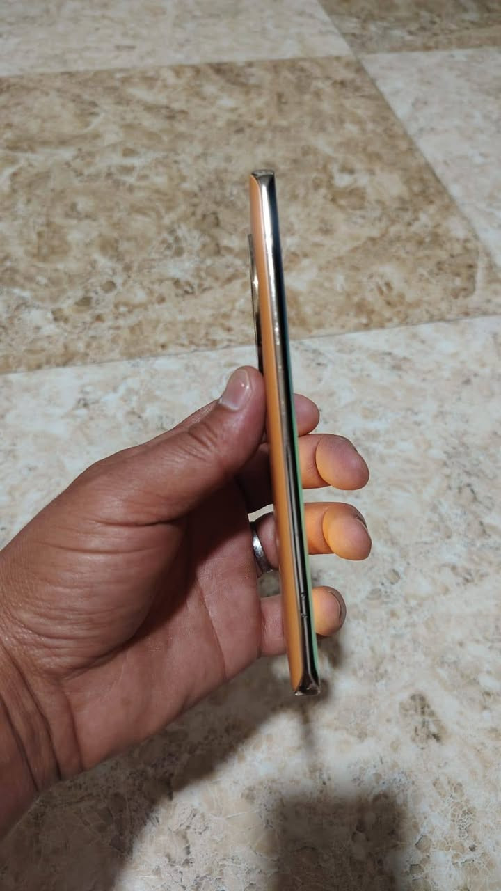 سلام عليكم
متاح /// هونر اكس 9b 📱 ملحقات الجهاز كارتون فقط
نضيف الجهاز  وشرط ما مفتوح
#الـــسعر 280 وبي مجال
العنوان موصل #حي سومر***********
