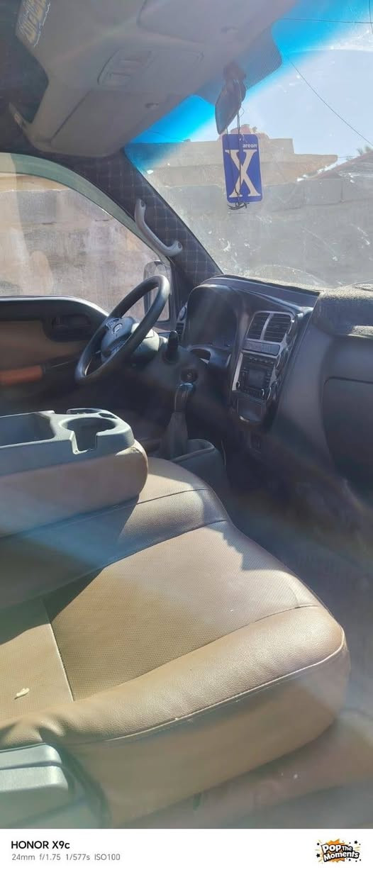 سلام عليكم للبيع سياره بنكو2700 مكفوله كفاله عام لاتنقيص ولا تبخير حيل نضيفه رقمها حلوو 2018 عارضها 120 ورقه رقم بغداد انكليزي العنوان بغداد المشاهده الاتصال *********** وتساب عندي
