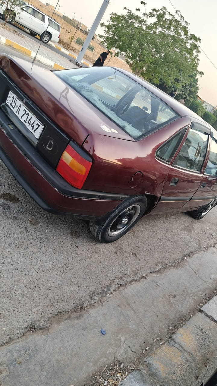 فكتره موديل 90 محرك 1800 نوزل قبغ اسود مرغوب سياره احله من الصور صبغ بدون اي حادث او ضربه فقط جماليه خياس مابيع قليل بل قماره موضحه صورته السياره رقم وهزه وسنويه جديده تحويل مباشر الداخل يرادله دوشمه فقط السعر 25 العنوان الانبار قضاء هيت رقم تلفون ***********
