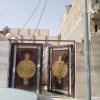 وبركاتة  بيت للبيع حي الغديرمقابل حي العامل و حديقة العلماء قبل جامع ا...