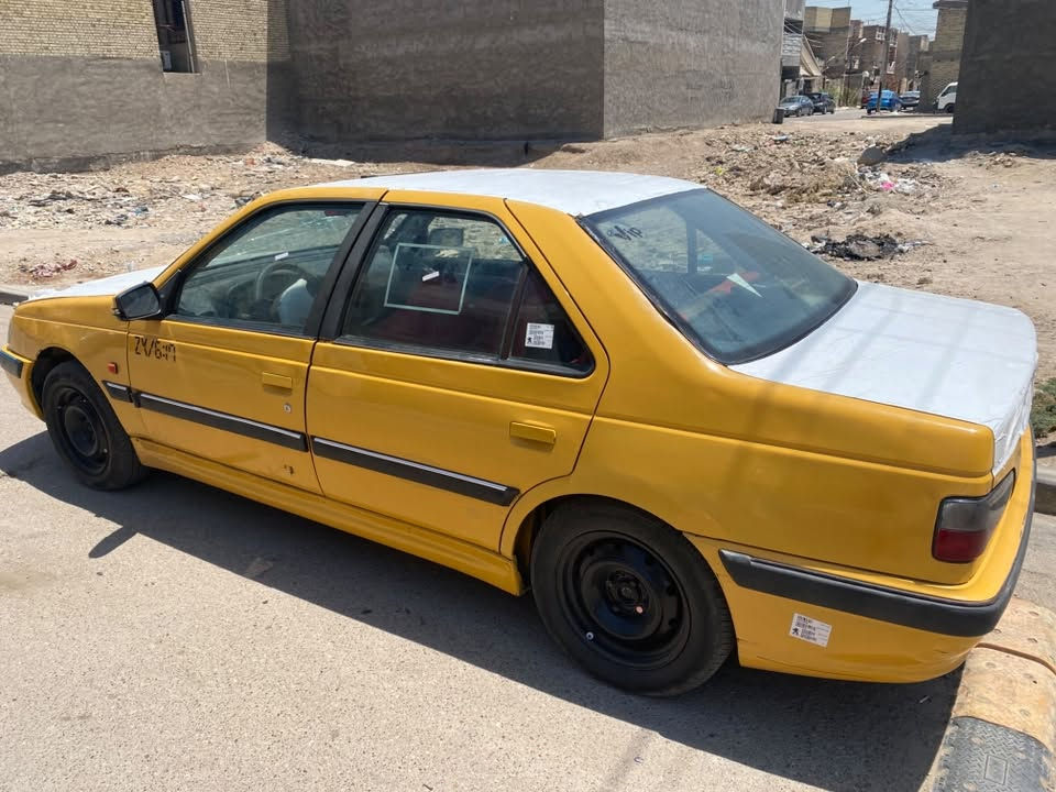 سلام عليكم بيجو بارص ١٥ 
محرك نضيف كير نضيف 
سياره تبريد يحتاجله غاز 
الجامه مكسوره وهاي كبالكم 
السياره بيها ملاحضات بسيطه 
رقم ***********
