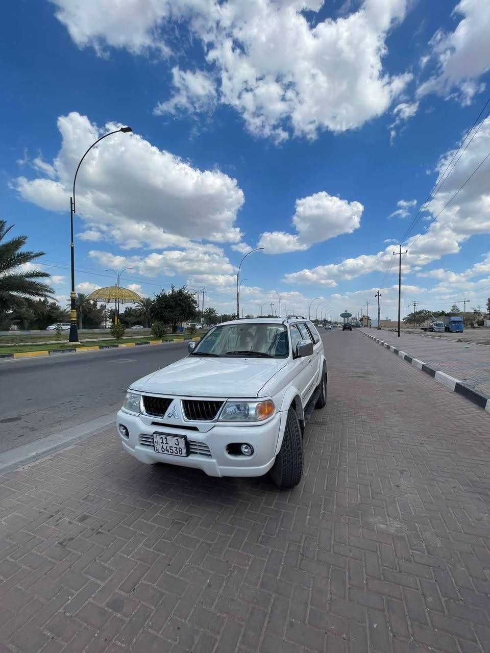 سلام عليكم مسيوبيشي للبيع كفاله عامه ماشيه 120 السعر السعر 125 للاستفسار اللتصال عنوان السياره كربلاء ***********
