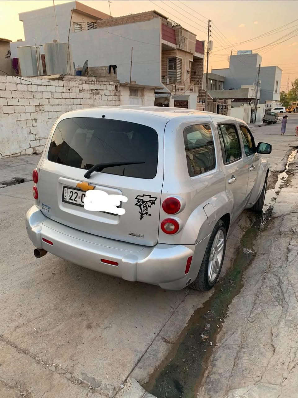 شوفرليت بو فروشتن عام بوياخ جه مپيكى خه فيفى پيشى هه يه به بى ناو گرتن به بى شاسى 4 پستن ره قه م هه ولير ره قه م نويه به ناو كردن به شه رت توماتيكه ته عديل سورعه 4 تايه ى نوئ ته بريد گير مه كينه به شه رت جوار تايه ى نوئ سيسته مى غازى ئيصالى بو به ستراوه مالى دؤسته 870 هه زار غرامه ى له سه ره دواى ماعمه له وه رى ده گريته وه  سه عرى 48 ماعمه له ره قه مى ساحيبى 
***********
شوين _هه ولير أربيل, العراق
