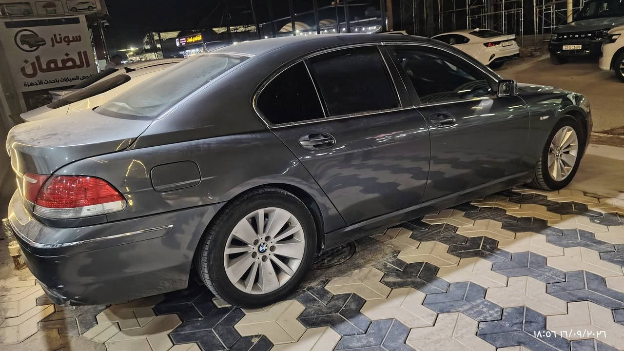سلام عليكم Bmw باخره 2005اصل وارد يابان 6سلندر جديده سيارة بيهه جاملغ امامي مبدل وربع باب صبغ وبارد باب خلفيه والباقي كفاله بسمي رقم كركوك تحويل ثاني يوم هزه وسنويه جدد تفاصيل ***********
***********مكان سيارة بنجف

نص مكتوب في الصور:
- ١٨:٥٦ ١٦/٠٩/٢٠٢٦
- ١٨:٠٠ ١٦/٠٩/٢٠٢٦
- 18:00 2026/09/16