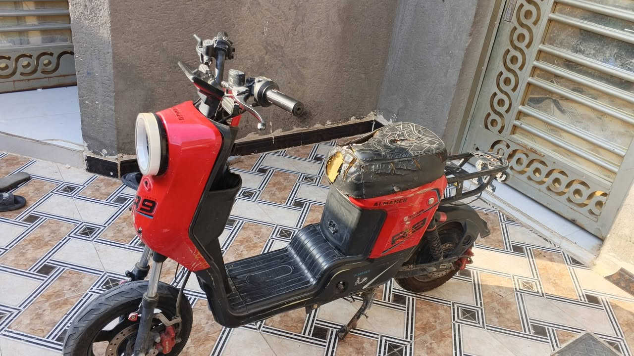 دراجه شحن للبيع نوع r9 تاخذه على الشرط ما بيه اي نقص عوزه بس بطاريت السعر 150 وبيه مجال للأستفسار على هاذا الرقم ***********
