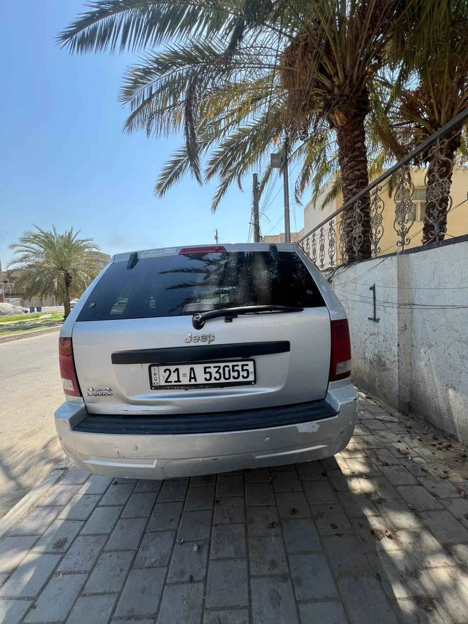 سلام عليكم  جيب لاريدو مديل ٢٠٠٧ رقم سليمانية سيارة بيه قطع صبغ ابيعلك حزام لتخبارني ودكلي شبيه صبغ محرك خير من الله تبريد ثلج بس كيره بيه مشكله بس ينمر سيارة حلوه صدره نص عمر  وكاعده  مكانه بغداد  ***********.    السعر ٥٩ ورقه وبيه مجال قليل ماكو هيج سعر
