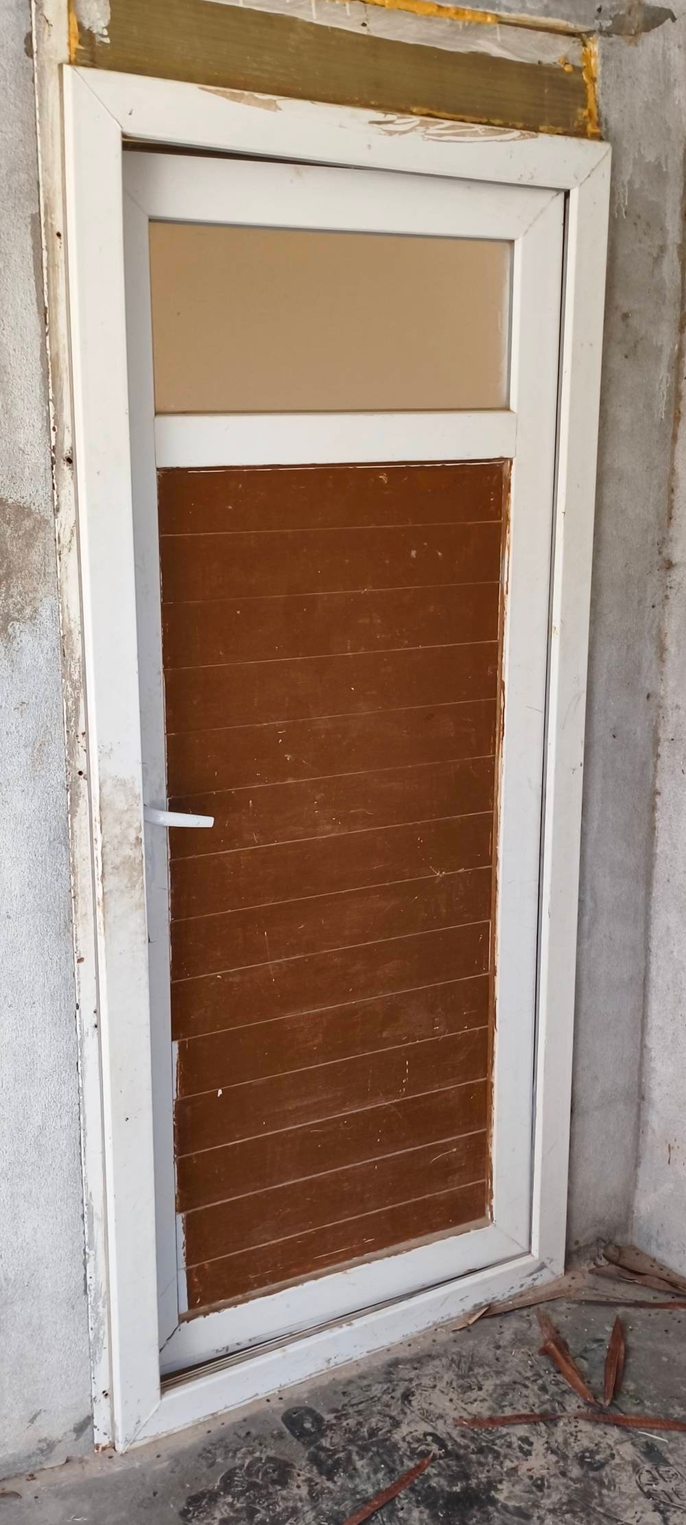 ٣ صحيات • باب حديد • باب UPVC