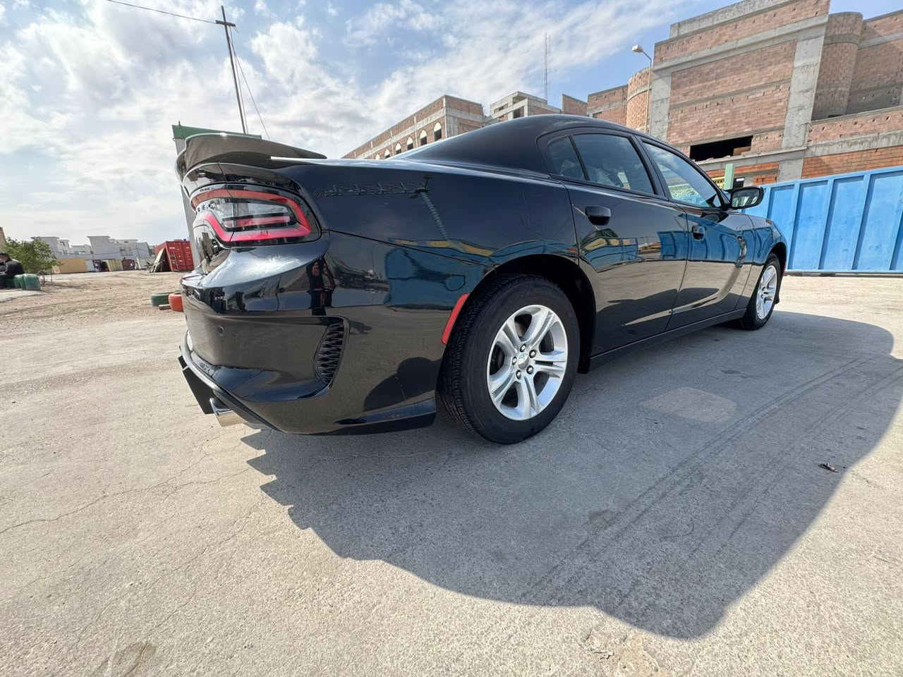 السلام عليكم جارجر 2023اصل
السياره فحص مؤقت بدون رقم

محرك 6سلندر مواصفات sxt تحدثت بنيد ودعاميات srt

حداديه ١٠٠/١٠٠

لايت اصلي مال 2023 ابو العدسه والباركود

شاشه حجم  كبير وكشن كهرباء وبقيه المواصفات معروفه

السياره داخله غرق بدون نسبه  وهنا بلعراق  بيها بنيد محدث وراس الشاصي بيه خصره وعدلتها  كلش بسيطه  (فقط راس الشاصي) 

ملاحظه صور ضربتها بلعراق عندي  وحتى صور التصليح 

السياره كلش جديده وجاهزه  من كلشي 

السعر ٢١٦

مكاني البصرة

***********
