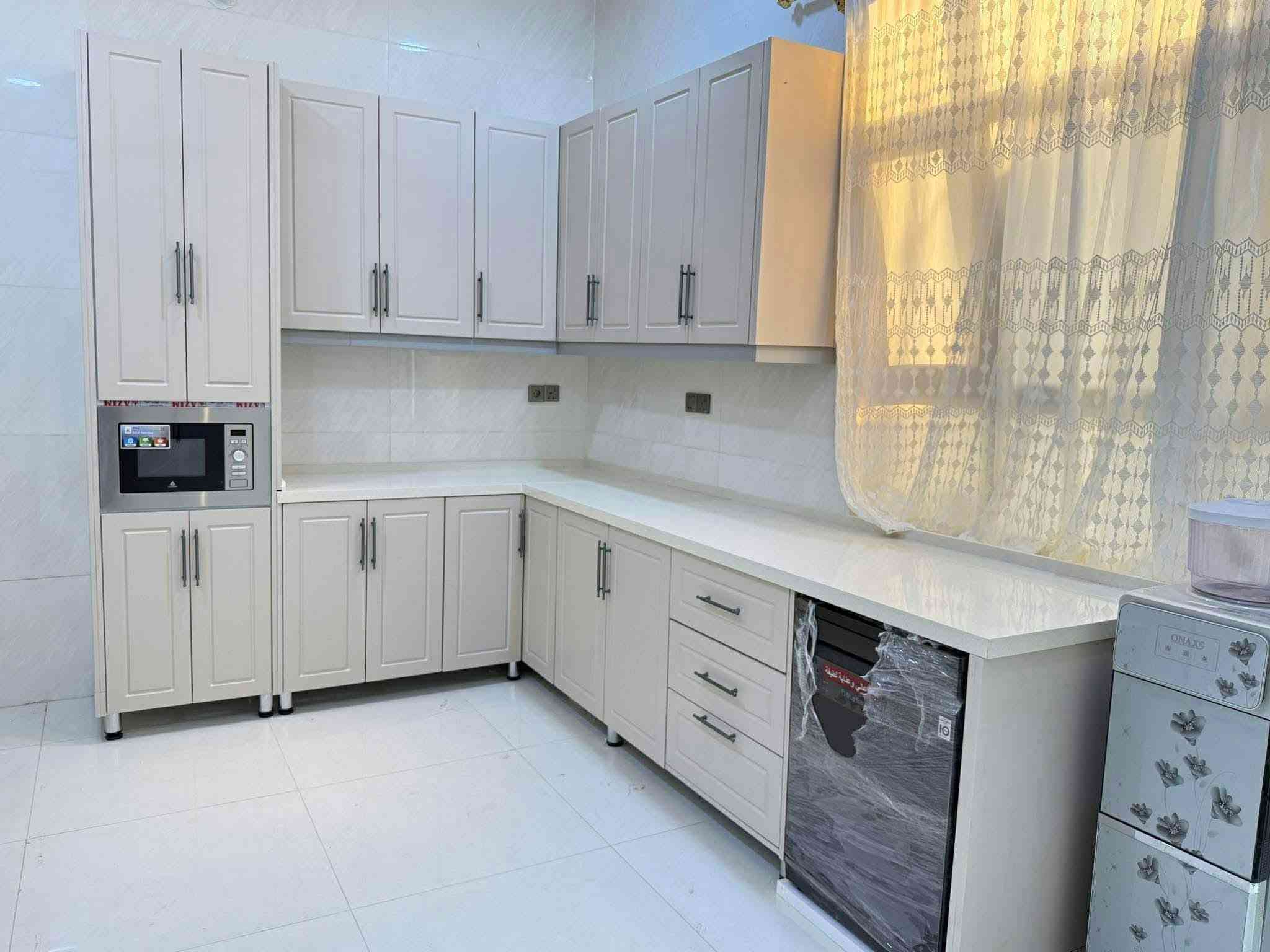 نزاكة وجمال اللون 😍
مو بس مطبخ…
إحنا نصمملك مساحة تليق بذوقك ✨
✔️ مطابخ ألمنيوم حديثة
✔️ كاونترات عصرية (HPL – MDF –  زجاج)
✔️ تصاميم حسب الطلب
✔️ قياس وتنفيذ دقيق
✔️ أسعار مدروسة وجودة مضمونة
إذا تريد شغل مرتب يعيش سنين
ويعطيك فخامة من أول نظرة 👌
📩 راسلنا خاص واحجز استشارتك
📞 للحجز والاستفسار: (***********واتساب)

الخاجيه — لأن بيتك يستاهل الأفضل 🏰
