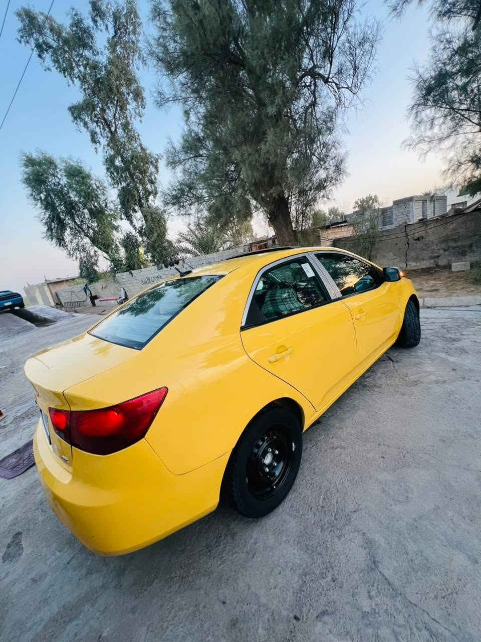 السلام عليكم
للبيع كيا فورتي 2012  رقم بغداد بسمي مشروع وطني محرك دوش شادة جديد مال حاوية سياره بدون ضرر كلين صدر امامي خلفي جديد  تبريد ثلج تدفئه شغاله سياره جديده فول مواصفات فتحه سقف شاشه كامرة تحكم ستيرن جهتين كهربائات كامله لايت فول عالي ناصي 
السعر 85وبيها مجال 

هـ***********
***********
عنوان ديالى
