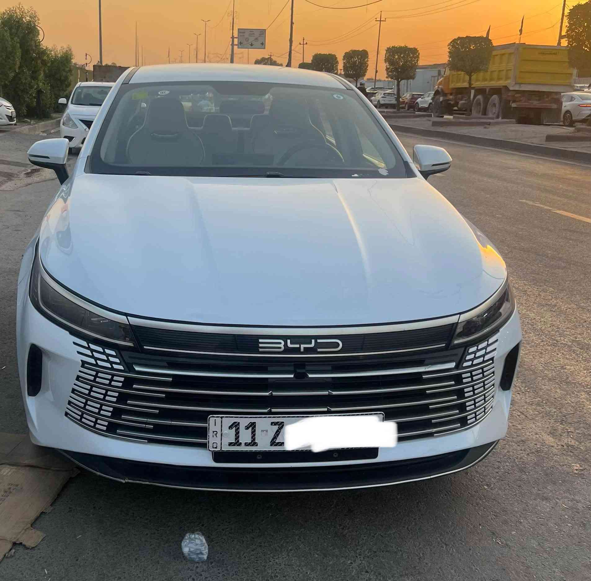 السلام عليكم BYD 2025
بيها رصعتين بل قماره و  بارد كد اصبع بل جاملغ جهه اليمين 
للاستفسار الاتصال على ***********
