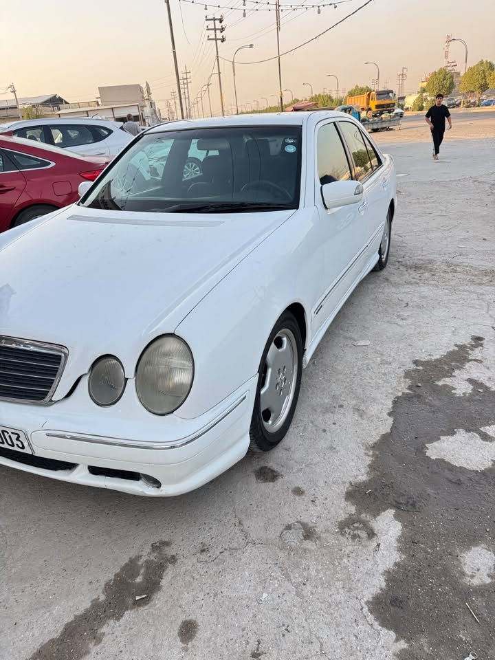 ام عيون 2001 رقم حلو واربيل
شرط التحويل 

مصبوغه احزام 
كت AMG ويل AMG
مكينه گير بحاله جيده
حداديه 100‎%‎ تخم تاير جديد
السياره جديده وحلوه 
الشراي يتصل ويدلل :

***********
