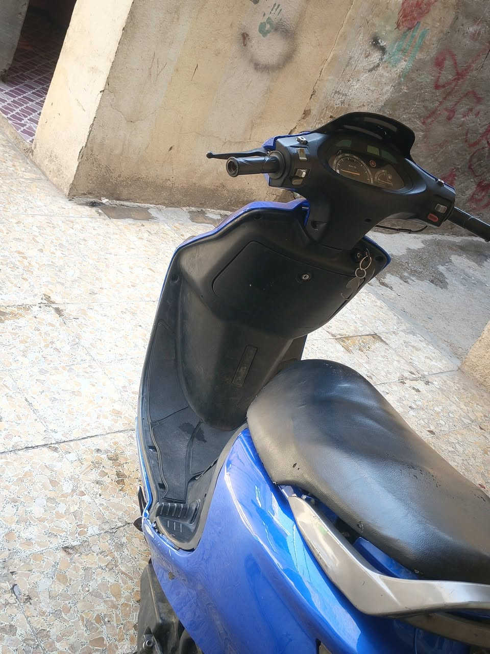 سلام عليكم دراجه فراشه فحل اخت جديد دراجه شلعه ومعدل اشك الكاع ادراجه برغي ماعايزها دراجه جديد مكينها مامفتوحه وين ماتريد افحص دراجه كلشي شغال كهرباءيات اشاير كلوبات مكاني نجف نصر مهندسين السعر 550 وبيها مجال حك الجيه رقمي ***********
