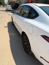 ياالله سلام عليكم جن بلاص 25 ماشيه الف و400 سياره بيه طخه بلباب واضحه ...