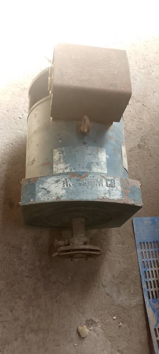 داينموو للبيع ١٠كيفي /سنگل فيز 
سعر ٢٥٠.  /***********

