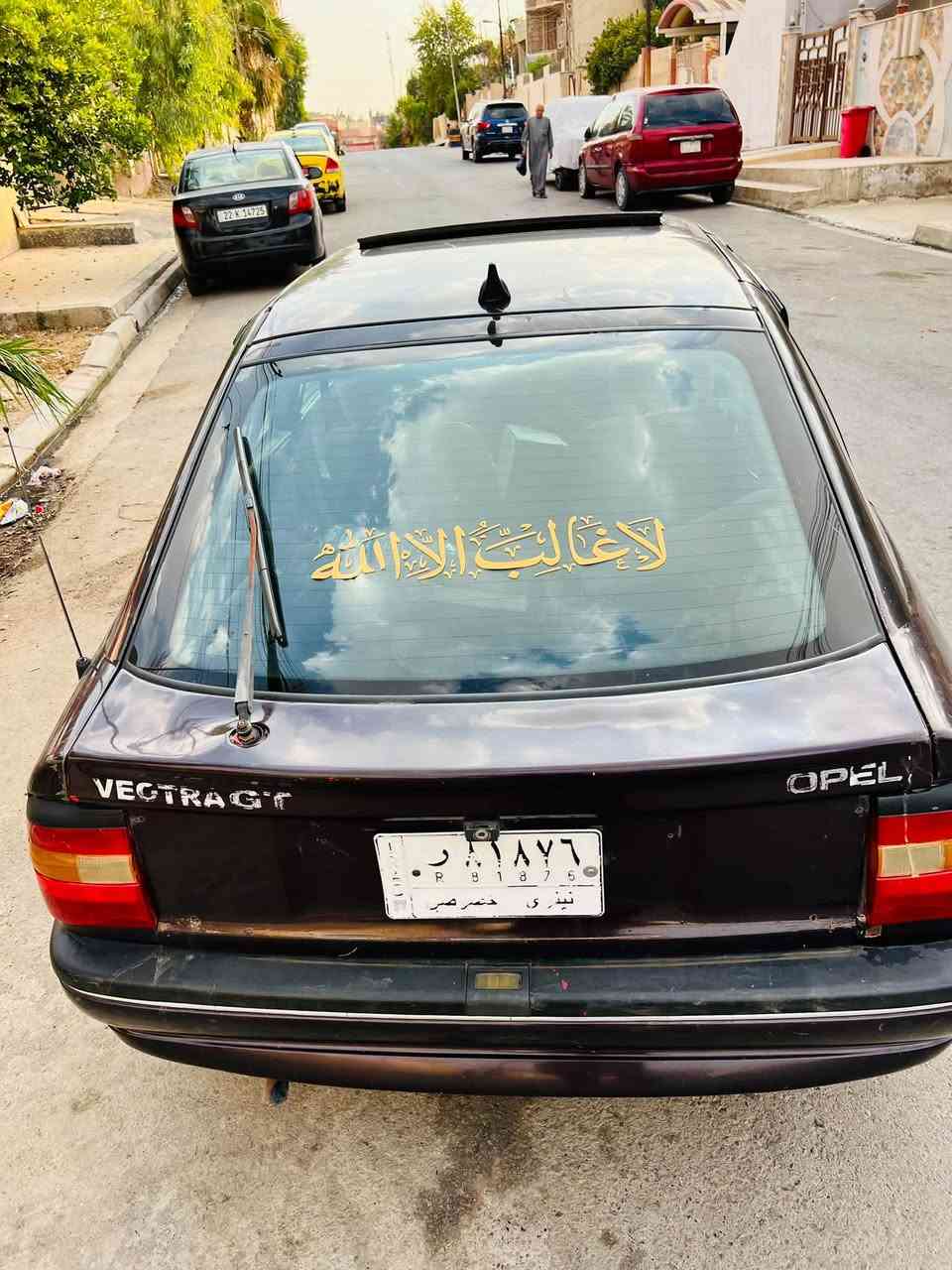 اوبل فكترا موديل 1991
مكينه16 كير عادي 
جامات كهرب تنته 
محرك وكير شرط 
*********** باقي التفاصيل اتصل ع الرقم
