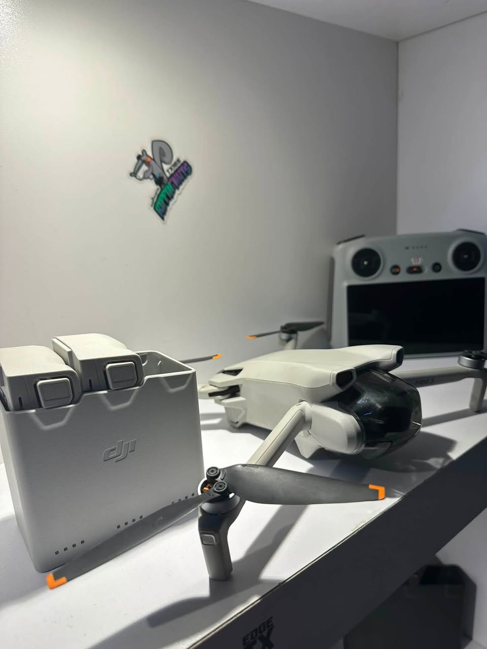 Dron zone.iq
Dji mini 3 
100%100 خاوینی 
***********
Whst app 
Call 
Gayandn haya
