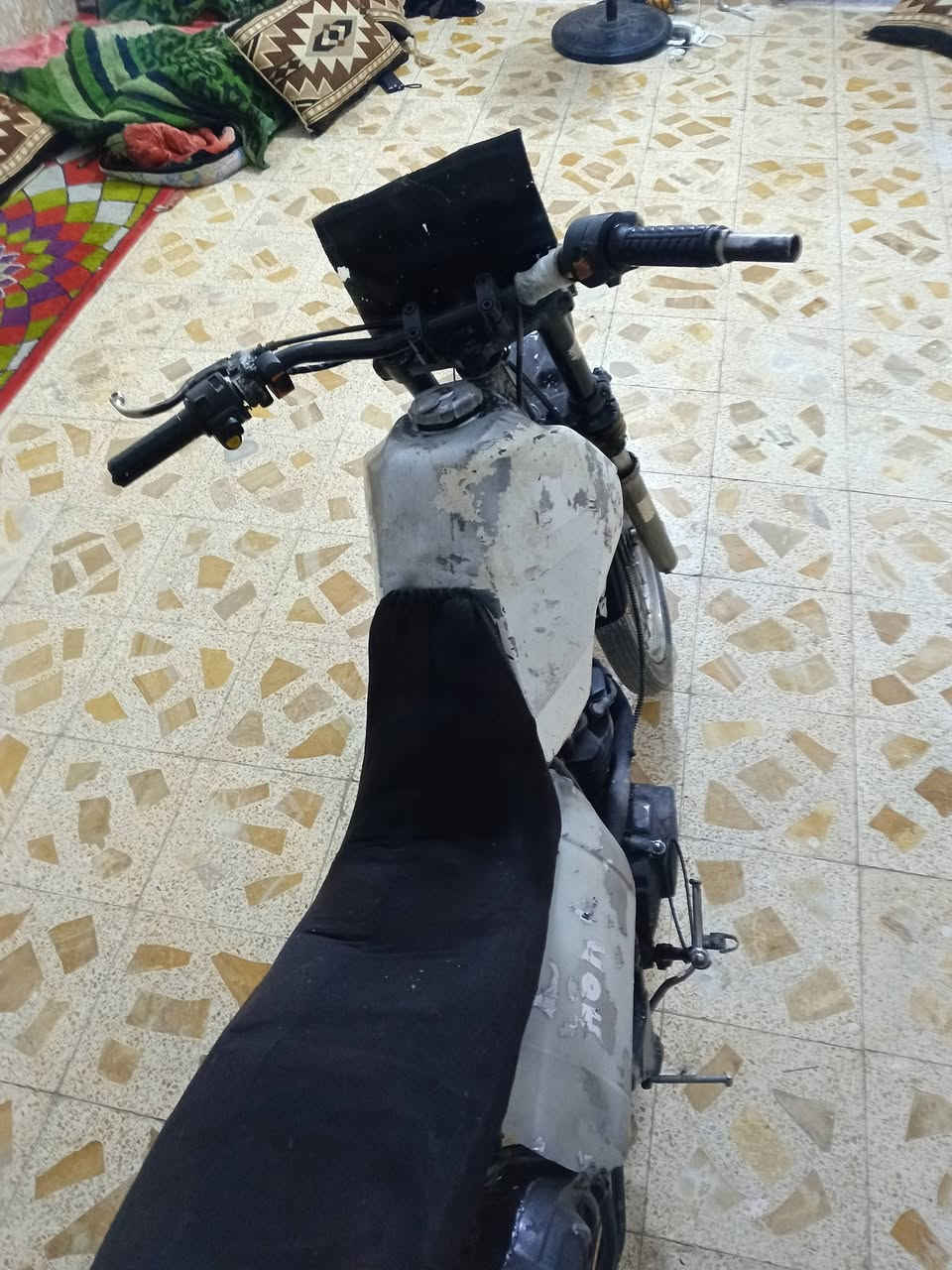 السلام عليكم دراجه قفاز للبيع ماكينه مال الدراجه ايرانيه السعر 200 بها مجال رقمي‏‪***********‬‏
