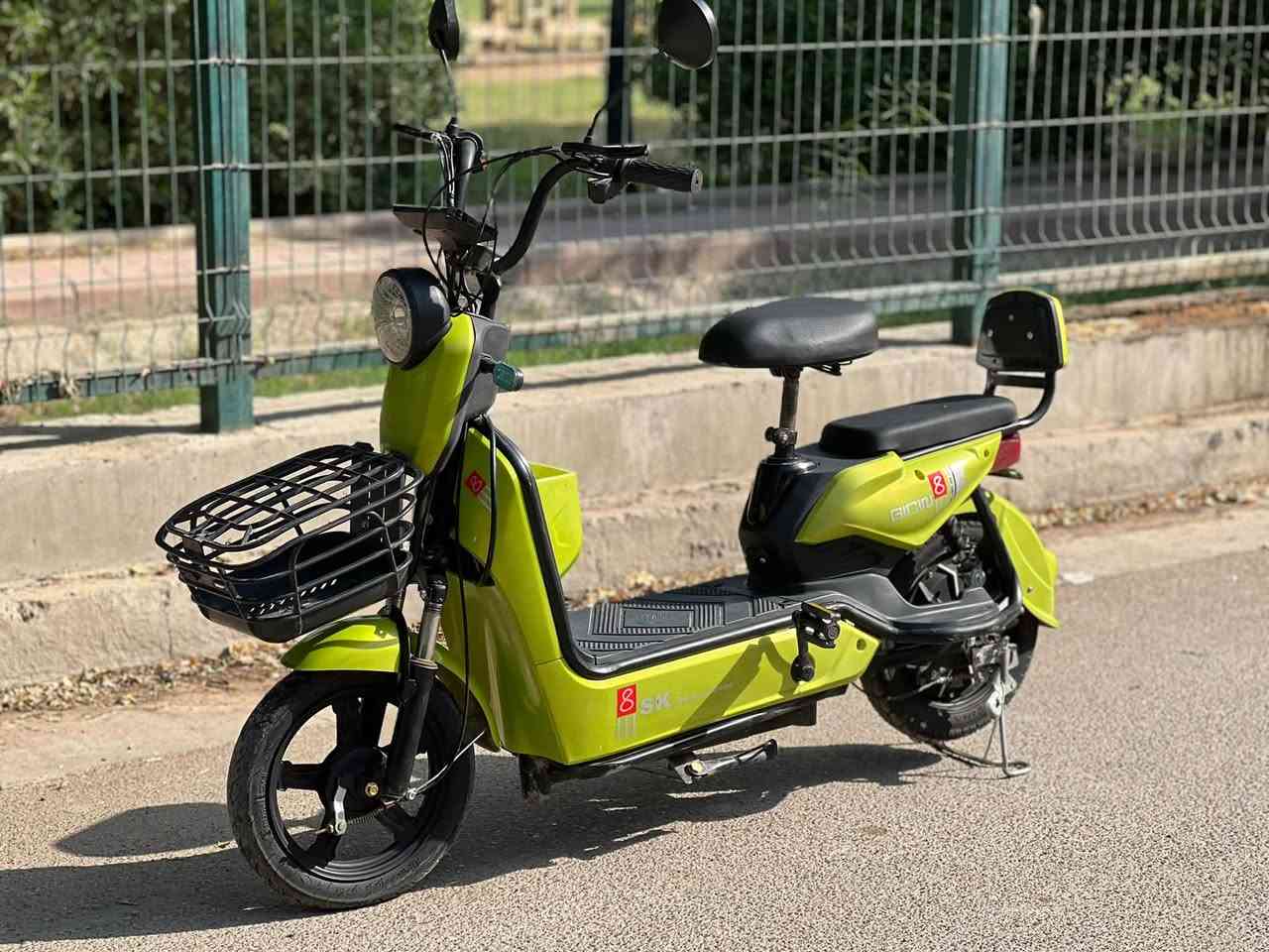 دراجة شحن • SK8 • بطاريات نص عمر
