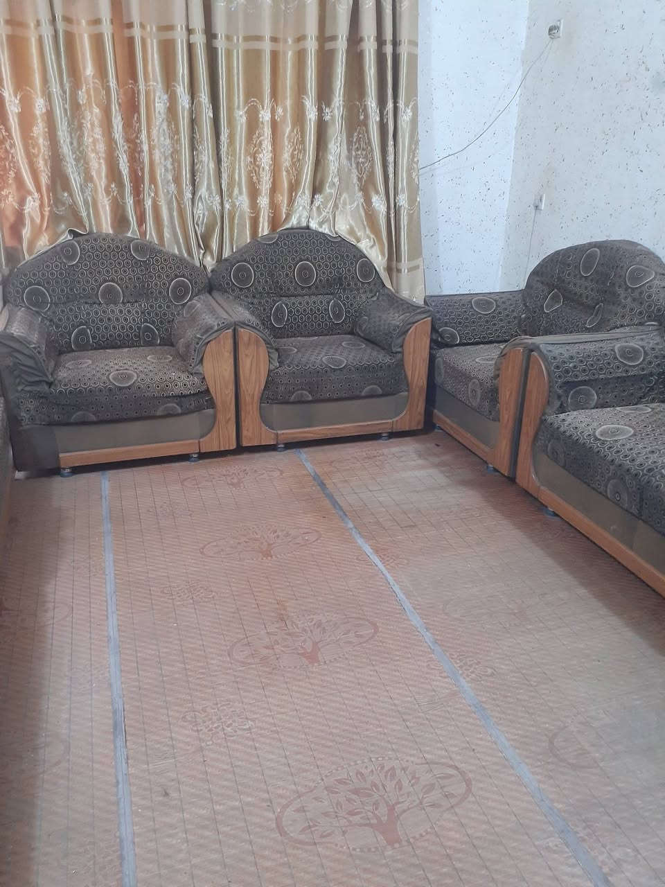 طخم قنفات مستعمل سعر ٣٠٠
***********
