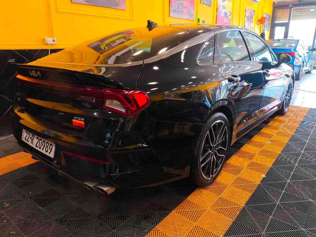 🔥 K5 23GT للبيع 🔥
🚘 المواصفات:
• مكينة تيربو قوية وأداء ممتاز
• قير أوتوماتيك
• فئة GT الرياضية
• شاشه وسطية
• كاميرا خلفية
• حساسات
• تشغيل بصمة
• دخول ذكي
• مقاعد جلد
• تدفئة وتبريد مقاعد
• فتحة سقف
• مثبت سرعة
• تحكم ستيرن
• إضاءة LED
• جنوط رياضية
• أنظمة أمان ومواصفات كثيرة

السيارة نظيفة وكلشي بيها حاضر، جاهزة للاستخدام وما تحتاج شي.
💰 السعر 195مناسب وقابل للتفاوض للجادين فقط.

📍 البصرة
📞 للتواصل والاستفسار:***********
