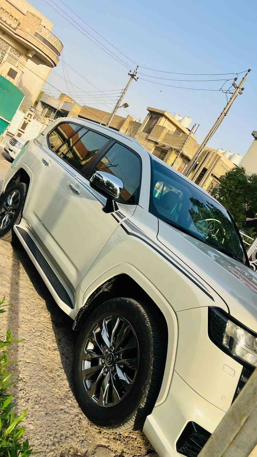 لاندكروز بريم • ٢٠٢٢ • رقم بغداد