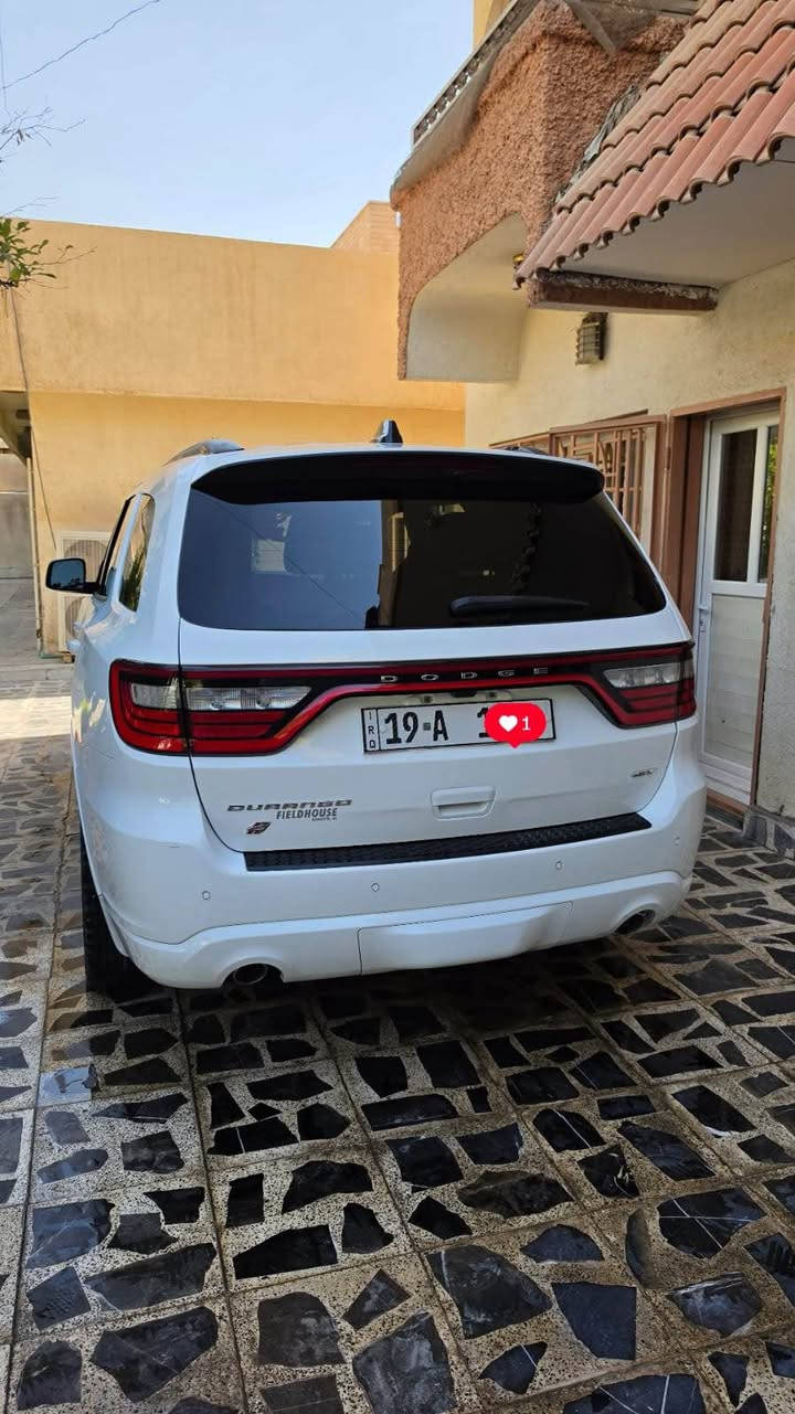 السلام عليكم 
 دوج دورانكو   GT PLUS 2023
وارد امريكي   3600  v6
ماشيه 37 mi
فول مواصفاتت
فتحه بصمه. شاشه كبيره  جنطه كهرباء
رادار امامي حساس امامي خلفي 
كشن منفصل vibكشنات جلدد 
٣قطع تبريد. كشن امامي تدفئه وتبريد. تدفئه ستيرين
كشن السائق خزن ميموري
تشغيل عن بعد.  ٣انضمه قياده شفتات ستيرين رياضيي
وبعد اهواييي مواصفاتت  السياره جديده كلشش مناقصه كل شيي. 
الحادث جاملغ امامي فقططط بدون دواخللل صور الحادث مرفقه معه المنشور 
رقم السياره كربلاء دولي. 
مكان السياره كربلاء 
السعر 325 ورقه وبيه مجال
*********** كربلاء, العراق
