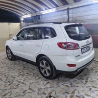 سنتافيا خليجي شركة عامه موديل 12محرك V6 بيع أو امراوس العنوان بغداد 07...