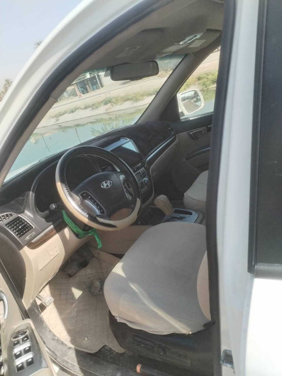 للبيع سنتافي موديل ١٠ ٧راكب خليجي فول مواصفات المحرك ٣٥٠٠ بصمه تشغيل بصمت أبواب تدفئه تبريد كشنات ٣قطع تبريد فتحت سقف فور ويل السعر ١٢٠        ***********
