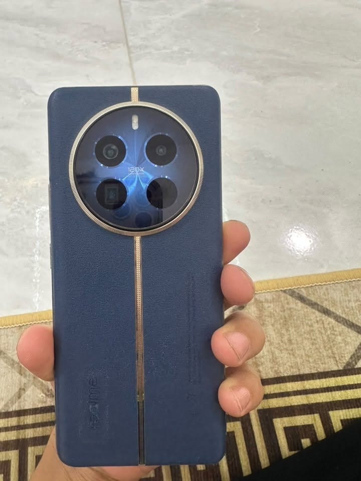 سلام عليكم ريلمي 12برو بلص 5G مستعمل جهاز نضيف فول نضافه ذاكره 512 فوب بل العاب فقط مستبدل شاشه اصليه وكاله ب80الف يجي ويا كارتونه الاصلي وشاحنته اللاصليه يذعم الشحن السريع السعر 300الف النتصال *********** البصره ابو الخصيب البهادريه
