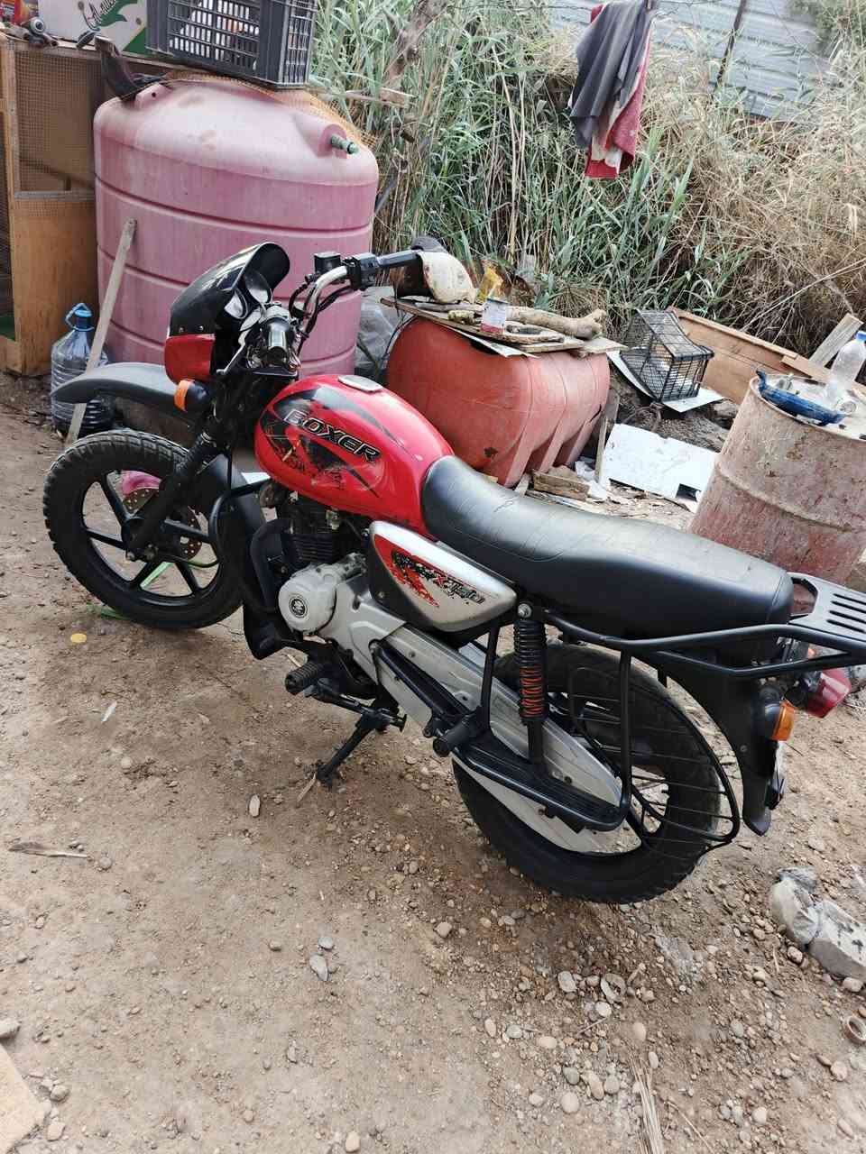 ع سلام عليكم بوكسر جبلي رقم 23ما مفتوحه عل بلاد كامله مابيها نقص سعرها 2وربع مليونين ورب مكاني شط العرب الفيحاء يم جسر خالد ***********
